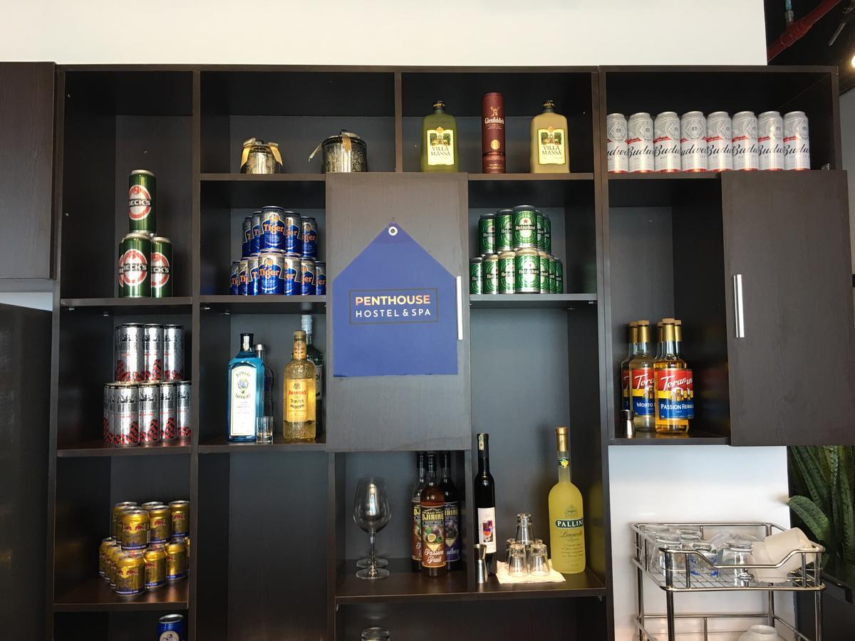 Penthouse Hostel & Spa Ho Chi Minh City Bagian luar foto