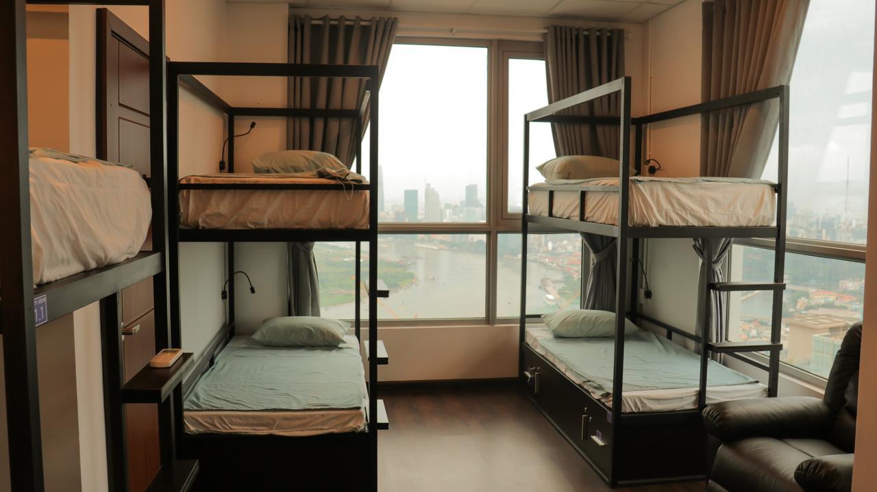 Penthouse Hostel & Spa Ho Chi Minh City Bagian luar foto