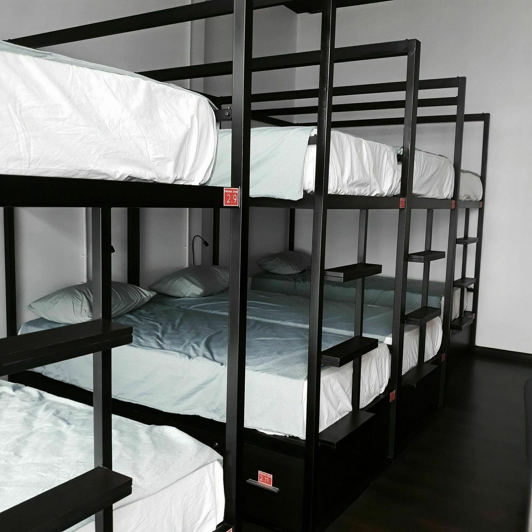 Penthouse Hostel & Spa Ho Chi Minh City Bagian luar foto